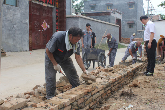 白云寺鎮(zhèn)柏木崗:貧困戶戶容戶貌換新顏 白云寺鎮(zhèn)柏木崗:貧困戶戶容戶貌換新顏