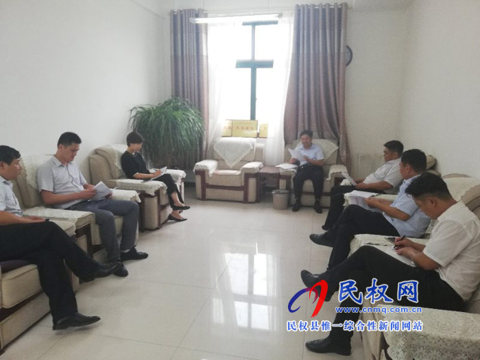 我縣各單位、各鄉(xiāng)鎮(zhèn)（街道辦）迅速傳達(dá)貫徹全縣全面提升脫貧攻堅(jiān)質(zhì)量決戰(zhàn)決