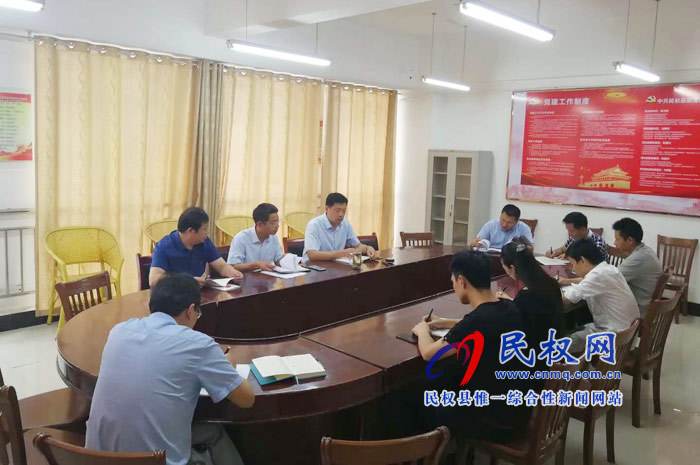 我縣各單位、各鄉(xiāng)鎮(zhèn)（街道辦）迅速傳達(dá)貫徹全縣全面提升脫貧攻堅(jiān)質(zhì)量決戰(zhàn)決