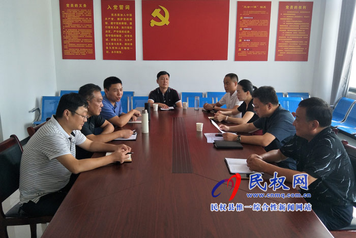 我縣各單位、各鄉(xiāng)鎮(zhèn)（街道辦）迅速傳達(dá)貫徹全縣全面提升脫貧攻堅(jiān)質(zhì)量決戰(zhàn)決