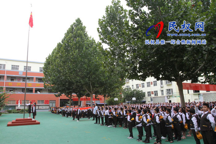 育才雙語小學舉行教師節(jié)慶典活動 育才雙語小學舉行教師節(jié)慶典活動