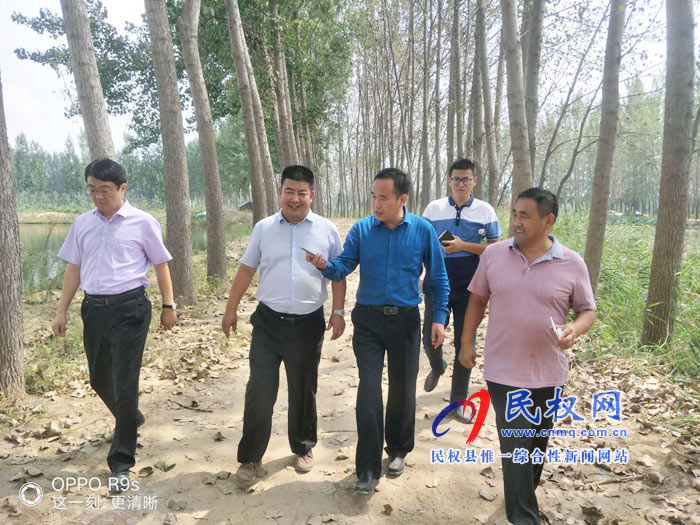 副縣長張士彬調(diào)研水源地保護工作 副縣長張士彬調(diào)研水源地保護工作