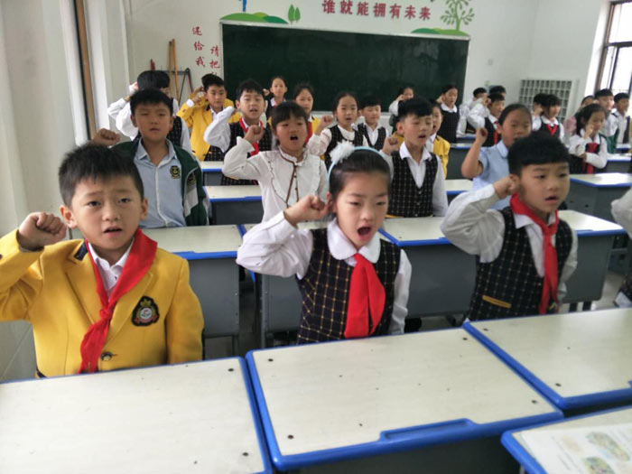 勿忘國恥 振興中華——育才雙語小學師生紀念“九一八” 勿忘國恥 振興中華——育才雙語小學師生紀念“九一八”