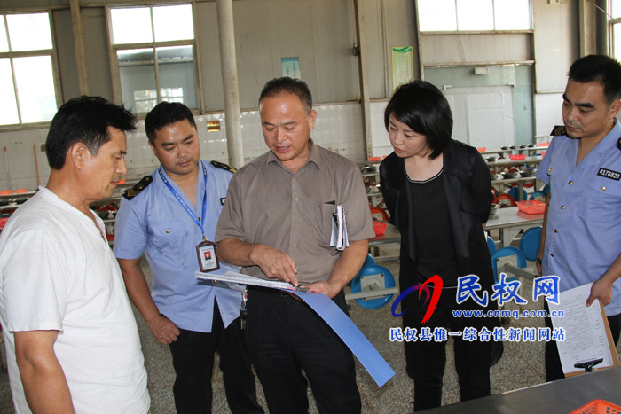 民權縣食藥監(jiān)局開展“雙節(jié)”期間食品專項整治行動 民權縣食藥監(jiān)局開展“雙節(jié)”期間食品專項整治行動