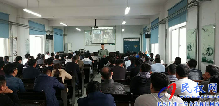 縣住建局普及消防施工安全知識 增強(qiáng)應(yīng)急搶險能力 縣住建局普及消防施工安全知識 增強(qiáng)應(yīng)急搶險能力