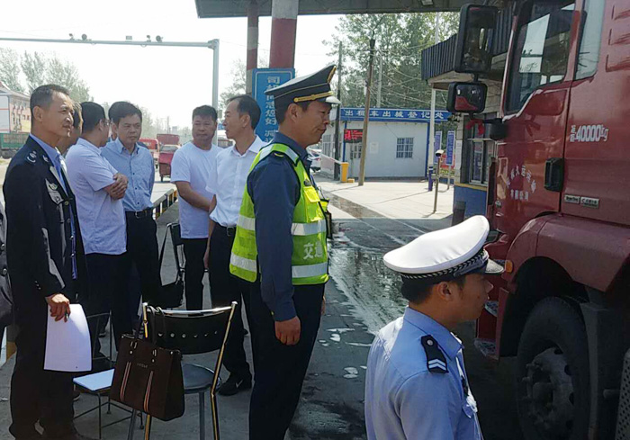 省環(huán)保督察組到我縣督導(dǎo)檢查柴油車污染防治和飲用水水源地環(huán)境保護(hù)工作 省環(huán)保督察組到我縣督導(dǎo)檢查柴油車污染防治和飲用水水源地環(huán)境保護(hù)工作