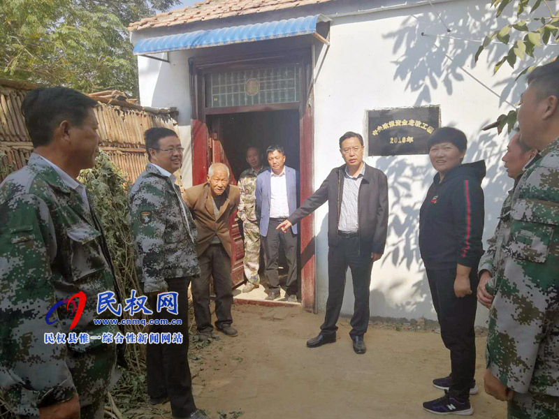縣委書記姬脈常到王莊寨鎮(zhèn)暗訪督導脫貧攻堅工作 縣委書記姬脈常到王莊寨鎮(zhèn)暗訪督導脫貧攻堅工作