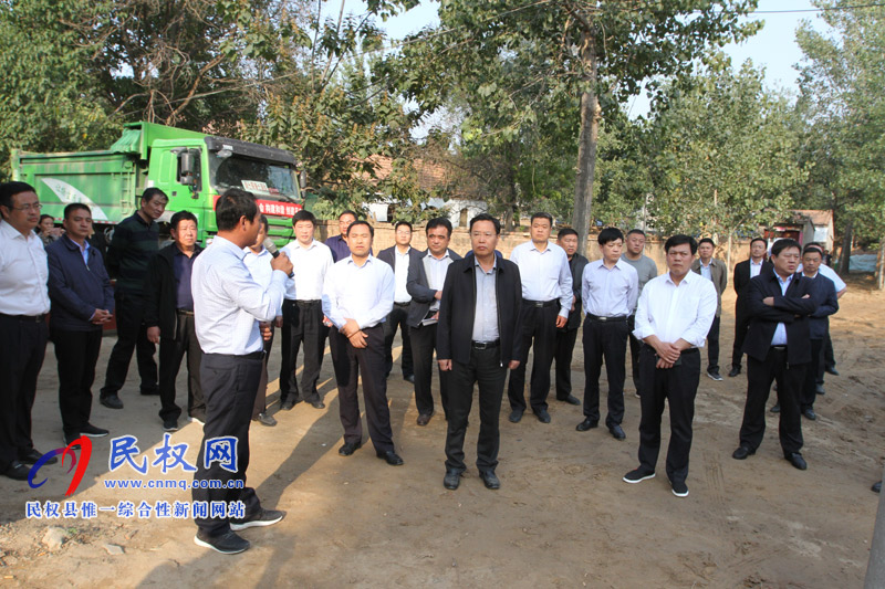 全縣農(nóng)村破舊房屋改造整治現(xiàn)場會召開 全縣農(nóng)村破舊房屋改造整治現(xiàn)場會召開