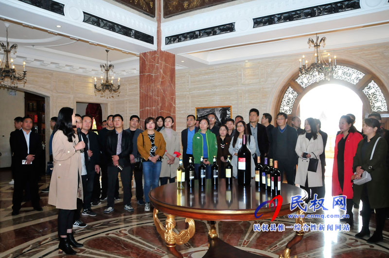 市委黨校主體班學(xué)員到我縣開展現(xiàn)場教學(xué) 市委黨校主體班學(xué)員到我縣開展現(xiàn)場教學(xué)