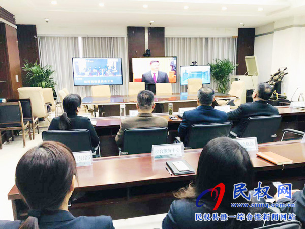 我縣各鄉(xiāng)鎮(zhèn)（街道辦）、縣直各單位認真組織全體干部集中收聽收看慶祝改革開放40周年大會