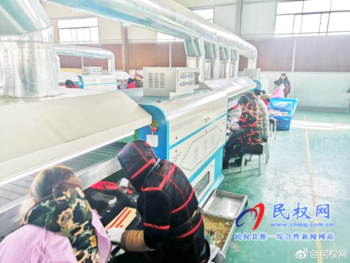 白云寺鎮(zhèn):廠房建在家門口 群眾增收有門路 白云寺鎮(zhèn):廠房建在家門口 群眾增收有門路