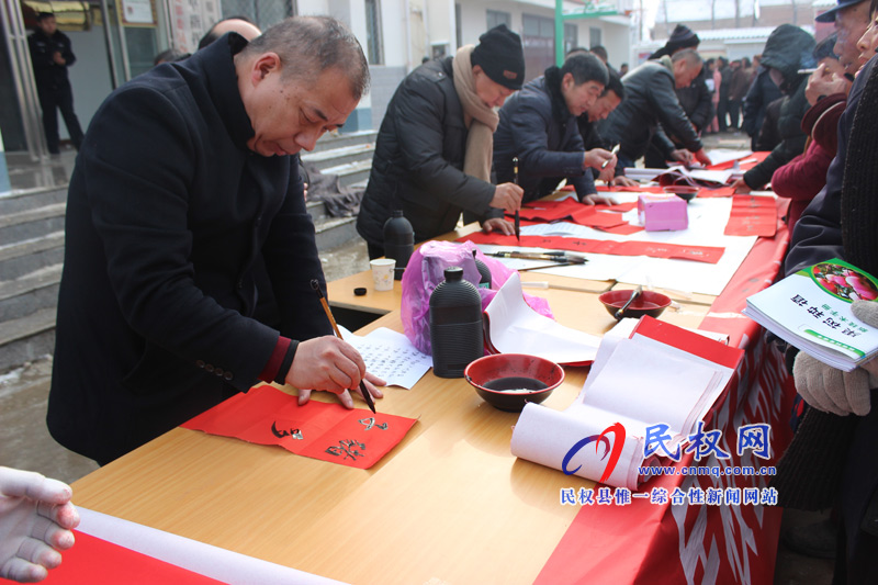 我縣開展文化科技衛(wèi)生法律“四下鄉(xiāng)”集中示范活動(dòng) 我縣開展文化科技衛(wèi)生法律“四下鄉(xiāng)”集中示范活動(dòng)