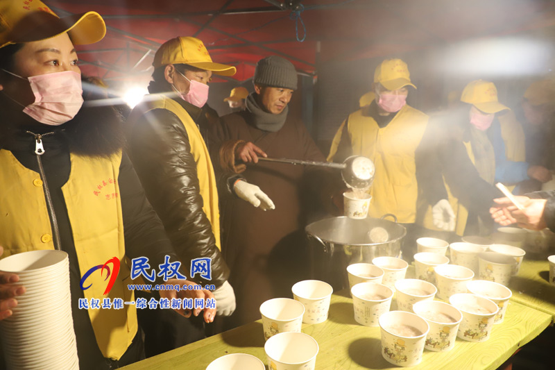 又是一年臘月到 白云禪寺精心熬制臘八粥 又是一年臘月到 白云禪寺精心熬制臘八粥