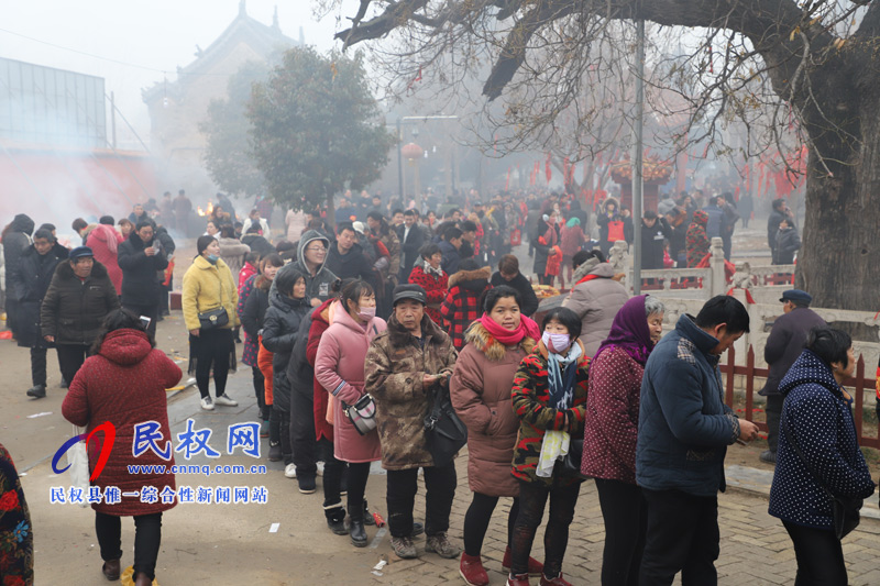 又是一年臘月到 白云禪寺精心熬制臘八粥 又是一年臘月到 白云禪寺精心熬制臘八粥