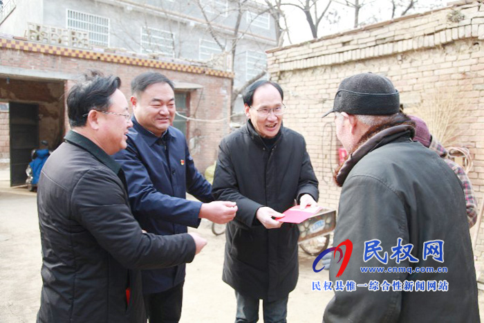 縣領(lǐng)導(dǎo)王雪山到胡集鄉(xiāng)慰問(wèn)復(fù)轉(zhuǎn)軍人 縣領(lǐng)導(dǎo)王雪山到胡集鄉(xiāng)慰問(wèn)復(fù)轉(zhuǎn)軍人