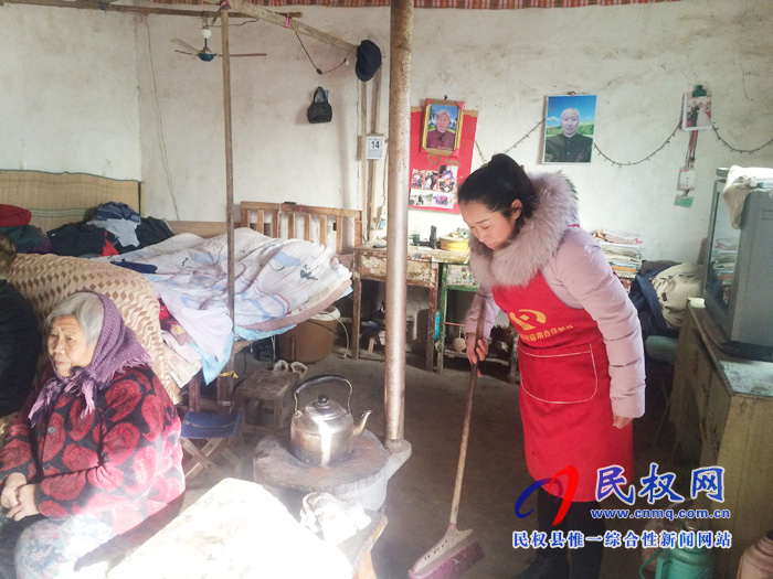 謝丹華:孝心感動鄉(xiāng)鄰 謝丹華:孝心感動鄉(xiāng)鄰