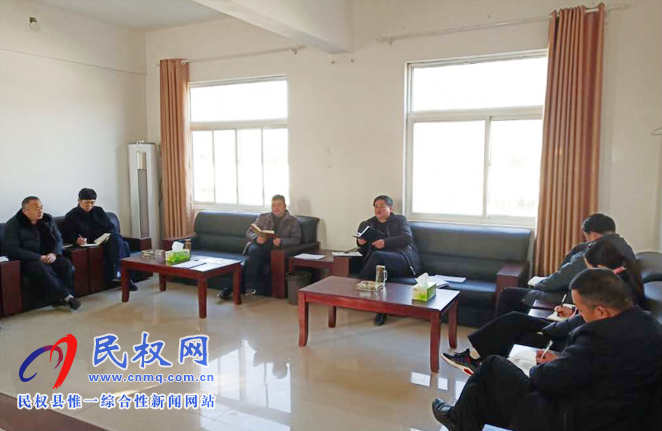 我縣各單位、各鄉(xiāng)鎮(zhèn)（街道辦）迅速傳達貫徹經(jīng)濟工作會議和“講政治、勇?lián)?dāng)、馬上就辦、一抓到底”活動精神