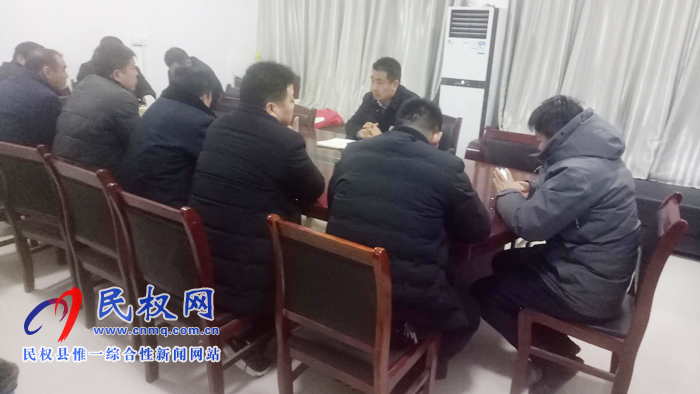 我縣各單位、各鄉(xiāng)鎮(zhèn)（街道辦）迅速傳達貫徹經(jīng)濟工作會議和“講政治、勇?lián)?dāng)、馬上就辦、一抓到底”活動精神