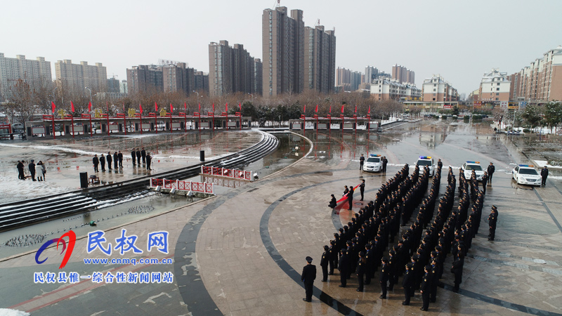 城管執(zhí)法局:過新年 穿新衣 展新顏 城管執(zhí)法局:過新年 穿新衣 展新顏