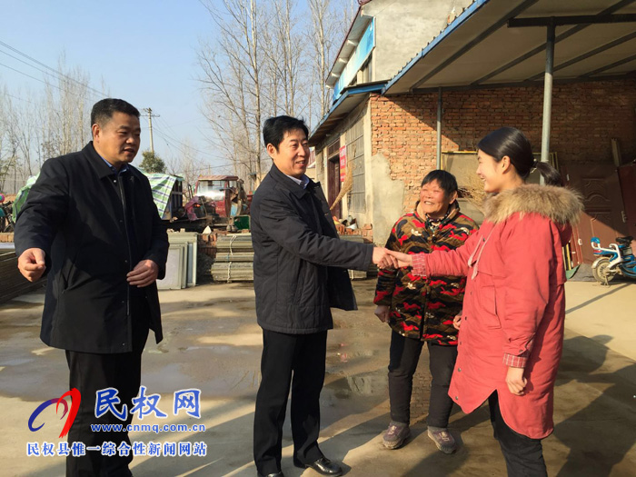 縣委常委、宣傳部長屠志遠(yuǎn)到孫六鎮(zhèn)走訪慰問春蕾兒童李夢瑤