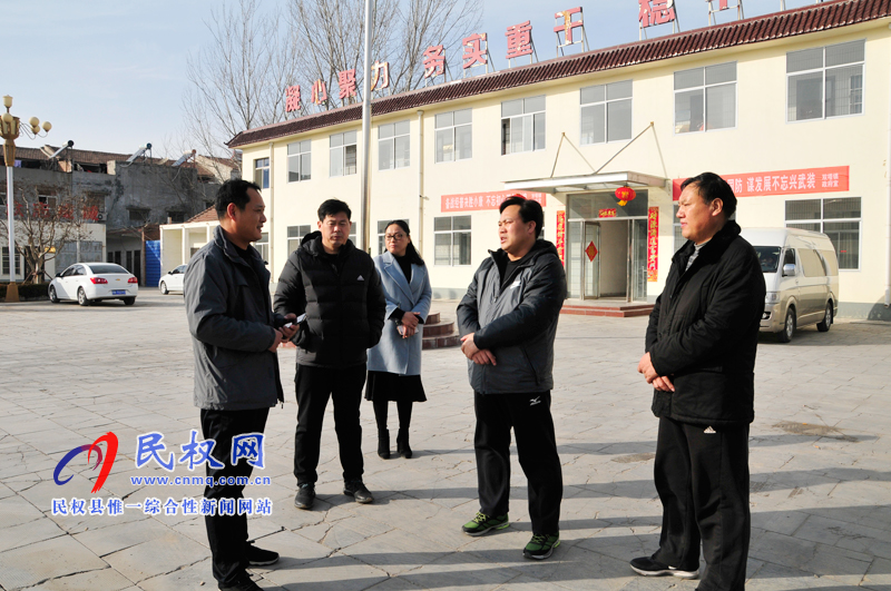 副縣長孟祥亮深入部分鄉(xiāng)鎮(zhèn)檢查秸稈禁燒工作 副縣長孟祥亮深入部分鄉(xiāng)鎮(zhèn)檢查秸稈禁燒工作