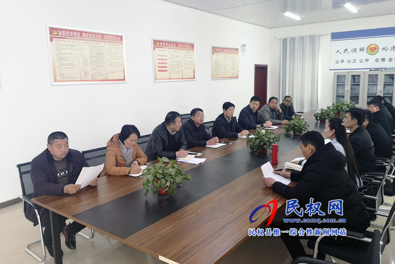 縣委常委、宣傳部長屠志遠到龍?zhí)伶?zhèn)王玉環(huán)村召開脫貧攻堅加壓會