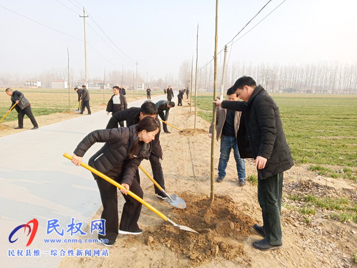白云寺鎮(zhèn)開展春季義務植樹活動 白云寺鎮(zhèn)開展春季義務植樹活動