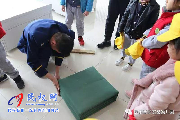 民東新區(qū)實驗幼兒園社會實踐活動——走進軍營，感悟軍魂
