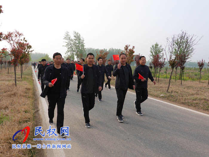 縣住建局組織開展“親近大自然 徒步健康行”活動 縣住建局組織開展“親近大自然 徒步健康行”活動