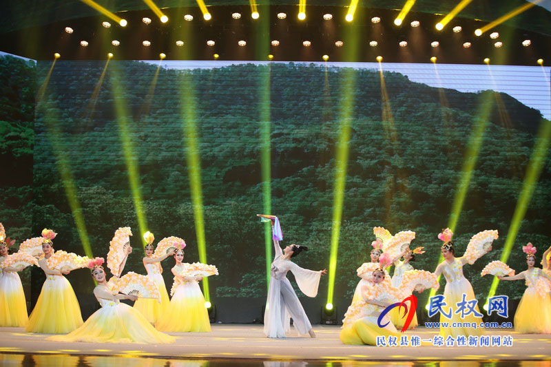 何處心安 美麗民權(quán):民權(quán)縣慶祝新中國成立70周年文藝晚會隆重舉行 何處心安 美麗民權(quán):民權(quán)縣慶祝新中國成立70周年文藝晚會隆重舉行