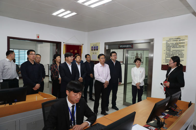 市人大常委會副主任、民權縣委書記姬脈常，縣委副書記、縣長張團結帶隊到永城市考察鄉(xiāng)村旅游和美麗鄉(xiāng)村建設