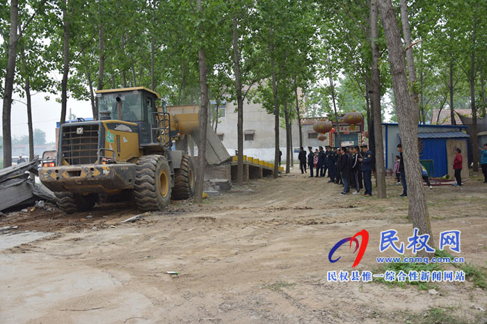 民權(quán)縣交通運(yùn)輸局“五個(gè)一律”規(guī)范整治駕培市場(chǎng) 民權(quán)縣交通運(yùn)輸局“五個(gè)一律”規(guī)范整治駕培市場(chǎng)