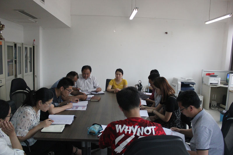 團(tuán)縣委召開基層團(tuán)組織規(guī)范化建設(shè)暨做好“學(xué)社銜接”準(zhǔn)備工作推進(jìn)會(huì) 團(tuán)縣委召開基層團(tuán)組織規(guī)范化建設(shè)暨做好“學(xué)社銜接”準(zhǔn)備工作推進(jìn)會(huì)