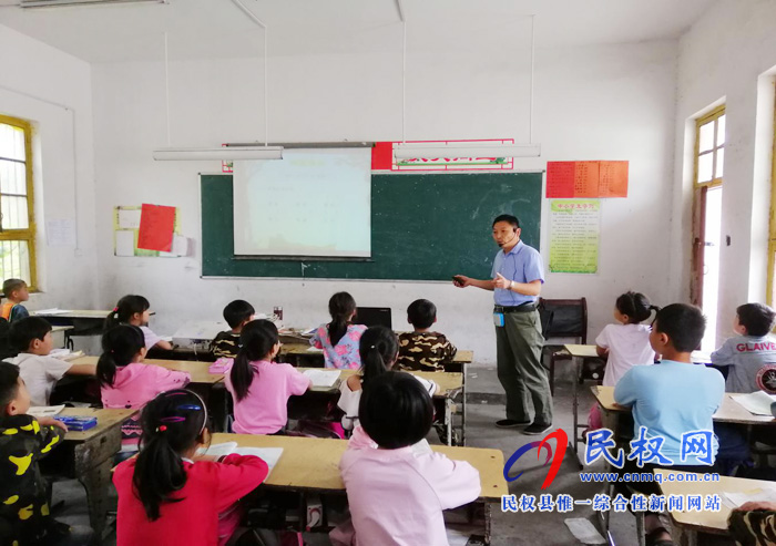 北關鎮(zhèn)官莊小學農村教育的堅守者 北關鎮(zhèn)官莊小學農村教育的堅守者