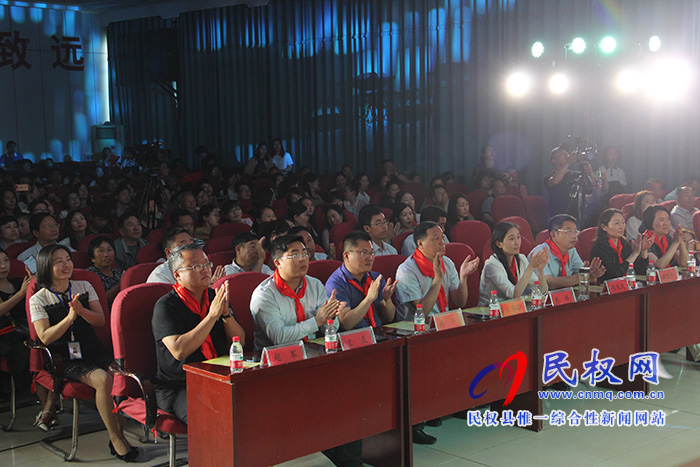 民權(quán)縣實驗小學(xué)第七屆校園文化藝術(shù)節(jié)精彩紛呈 民權(quán)縣實驗小學(xué)第七屆校園文化藝術(shù)節(jié)精彩紛呈