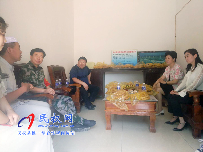 縣人大常委會主任周燕、副縣長朱琳到老顏集鄉(xiāng)清真寺慰問穆斯林同胞