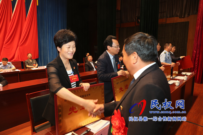 中國(guó)共產(chǎn)黨民權(quán)縣第十二屆委員會(huì)第七次全體(擴(kuò)大)會(huì)議召開(kāi) 中國(guó)共產(chǎn)黨民權(quán)縣第十二屆委員會(huì)第七次全體(擴(kuò)大)會(huì)議召開(kāi)