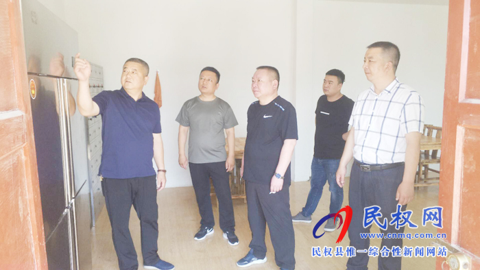 縣民政局端午節(jié)前到伯黨鄉(xiāng)敬老院開展安全大檢查 縣民政局端午節(jié)前到伯黨鄉(xiāng)敬老院開展安全大檢查