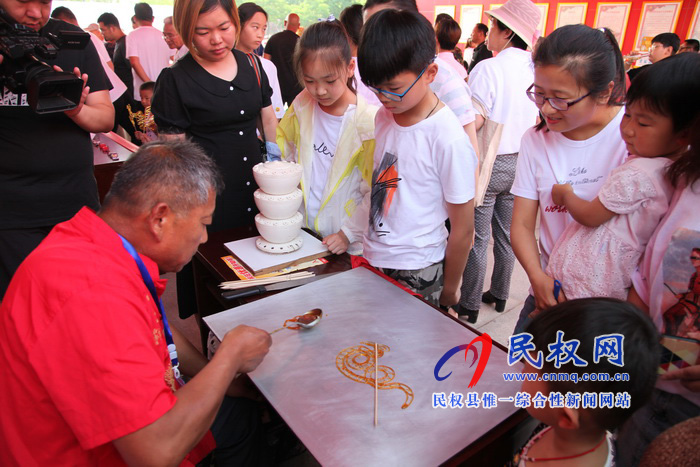 民權(quán)縣舉辦2019年“文化和自然遺產(chǎn)日”非物質(zhì) 文化遺產(chǎn)展演活動(dòng) 民權(quán)縣舉辦2019年“文化和自然遺產(chǎn)日”非物質(zhì) 文化遺產(chǎn)展演活動(dòng)