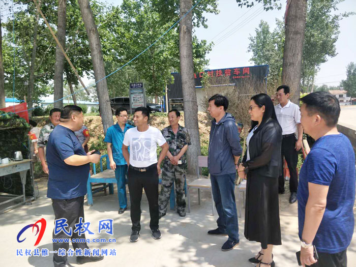 商丘市秸稈禁燒第七督導(dǎo)組再次蒞民檢查禁燒工作 商丘市秸稈禁燒第七督導(dǎo)組再次蒞民檢查禁燒工作