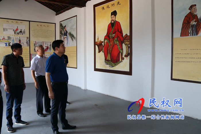 縣政府辦公室黨組書記、主任薛坤帶隊(duì)到幫扶聯(lián)系村史村鋪村開展幫扶工作
