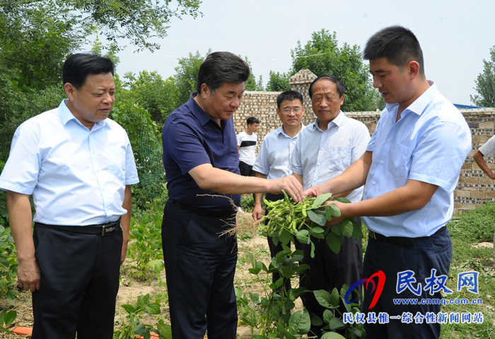 市人大常委會(huì)副主任、市總工會(huì)主席劉沛到白云寺鎮(zhèn)開展三五基層工作日走訪活動(dòng)