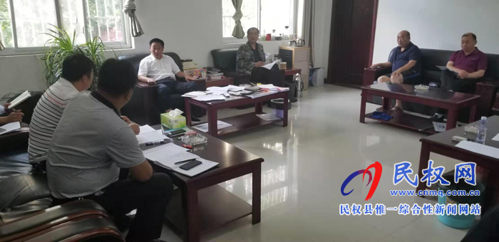 我縣各單位、各鄉(xiāng)鎮(zhèn)（街道辦）傳達貫徹全縣脫貧攻堅推進會精神