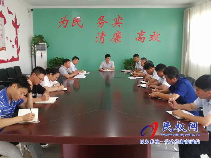 我縣各單位、各鄉(xiāng)鎮(zhèn)（街道辦）傳達貫徹全縣脫貧攻堅推進會精神