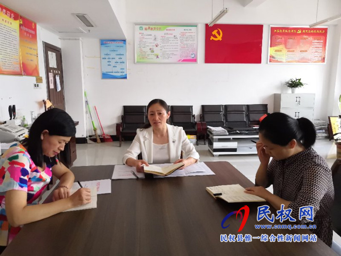 我縣各單位、各鄉(xiāng)鎮(zhèn)（街道辦）傳達貫徹全縣脫貧攻堅推進會精神