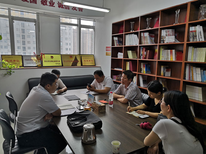 團縣委召開基層團組織建設工作推進會 團縣委召開基層團組織建設工作推進會