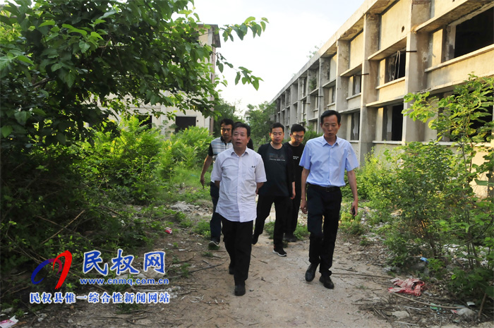 省文物局局長田凱到我縣調(diào)研葡萄酒廠舊址保護工作 省文物局局長田凱到我縣調(diào)研葡萄酒廠舊址保護工作