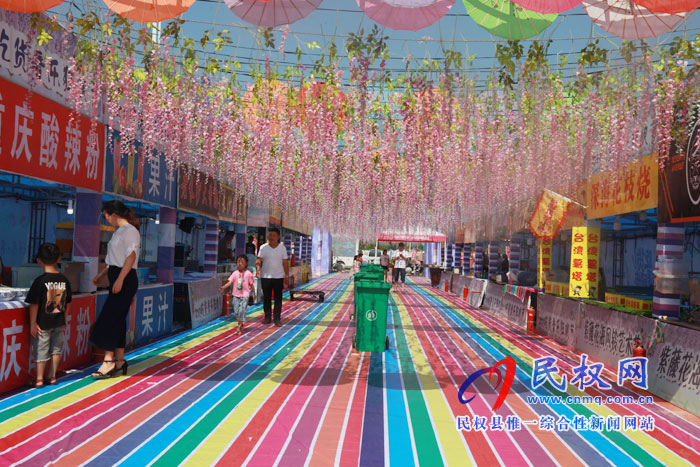 2019民權(quán)首屆蘇杭絲綢展暨生活用品博覽會(huì)在我縣夢(mèng)蝶會(huì)展中心今日拉開序幕