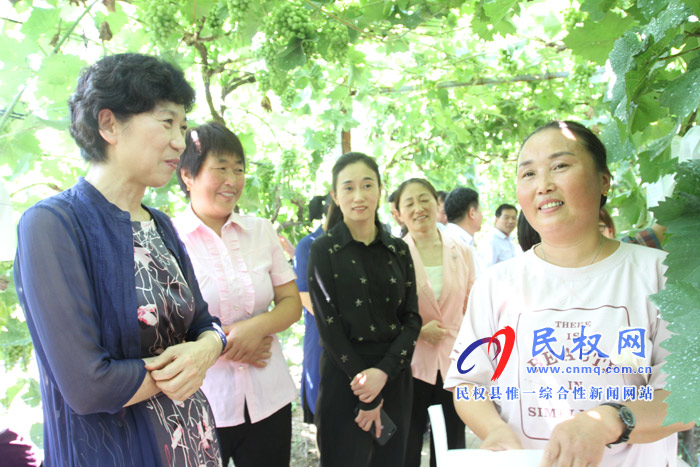 省婦聯(lián)副主席崔愛蘭到民權調研“巧媳婦”工程及婦女發(fā)展工作