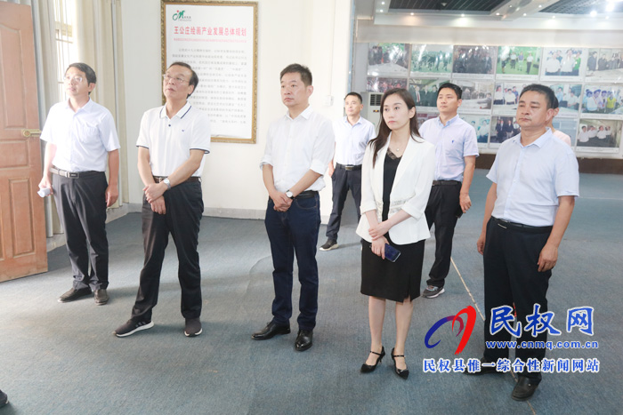 省文化體制改革和發(fā)展工作領(lǐng)導小組蒞民調(diào)研文化和旅游融合發(fā)展工作 省文化體制改革和發(fā)展工作領(lǐng)導小組蒞民調(diào)研文化和旅游融合發(fā)展工作